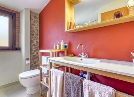 Casa de piedra con vistas excelentes a L'Albera.30