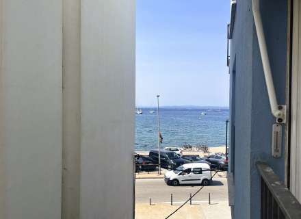 Studioà quelques mètres de la plage de Roses.12