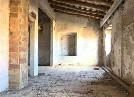 Casa de poble per reformar al municipi de l'Armentera, Alt Empordà.43