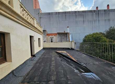 Edificio en centro ciudad de 496m2 en 3 plantas c/. Nou de Figueres26