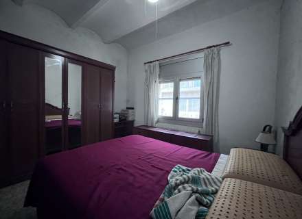 House with garden in the center of Figueres.13