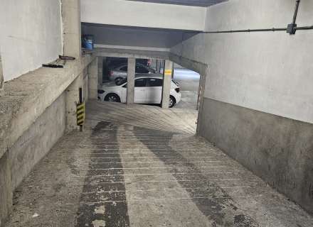 Plaça d'aparcament en venda CARRER PERE III de Figueres.3