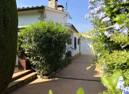 Encantadora casa de planta baja con jardín en l’Armentera17