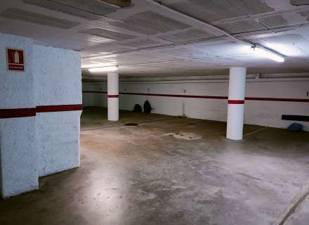 Parking al centre de la vila4