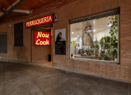 Opportunité unique d’installer votre activité dans un emplacement stratégique à Figueres !8