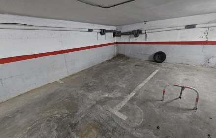 Une place de parking à vendre à figueres.