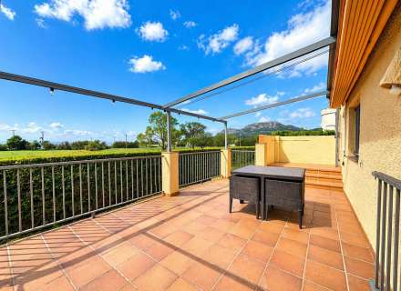 Encantadora casa a 4 vents amb gran parcel·la i vistes al Montgrí a Torre Gran (L’Estartit)0