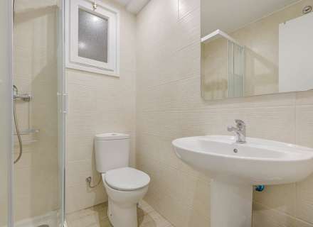 ¡A tan solo 30m de la playa y con licencia turística!8