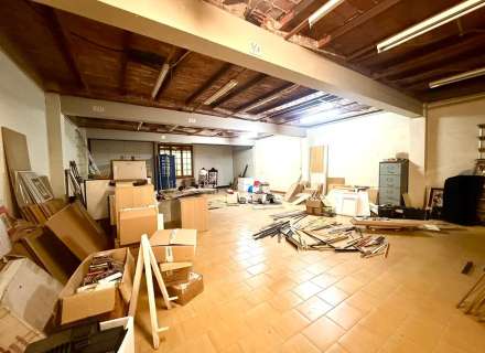 ¡OPORTUNIDAD ÚNICA EN FIGUERES! Local comercial con negocio consolidado en funcionamiento .13