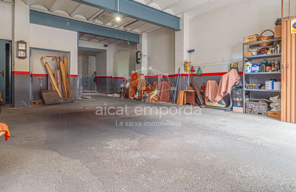 Estàs buscant una casa a Vilafant?25