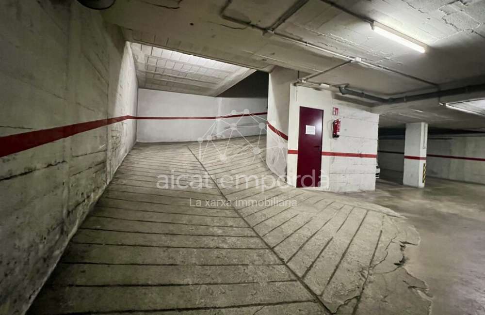 Parking en venta (C/Col·legi)5