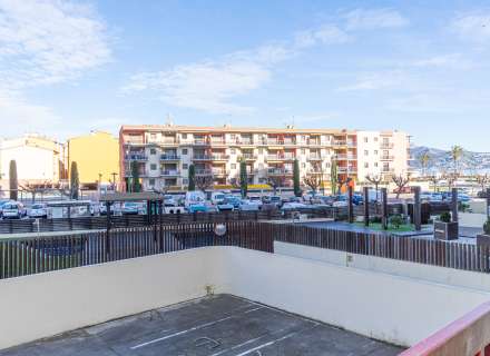 Renovated studio apartment9