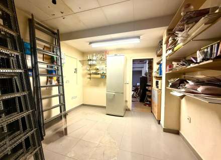 ¡OPORTUNIDAD ÚNICA EN FIGUERES! Local comercial con negocio consolidado en funcionamiento .17