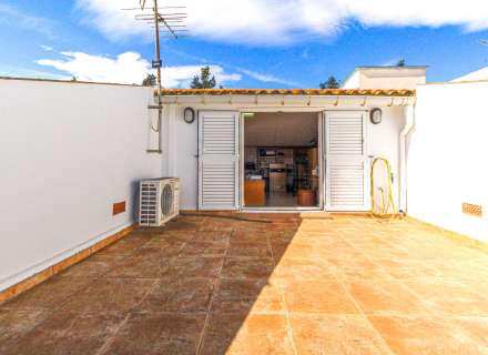 Busques una casa a Figueres amb dues vivendes independents?31