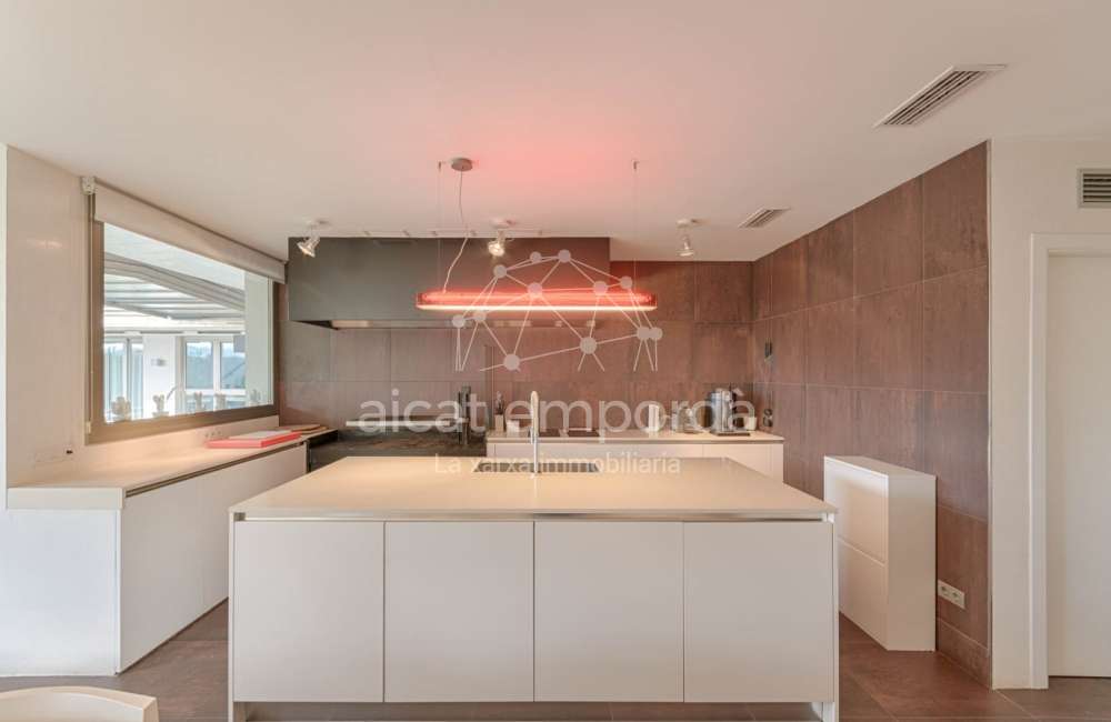 Casa de alto standing en La Jonquera: lujo entre montañas con piscina privada climatizada y vistas espectaculares52