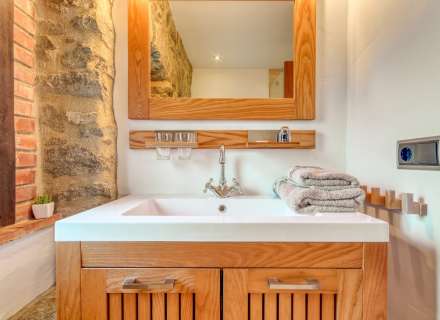 Casa de piedra con vistas excelentes a L'Albera.19