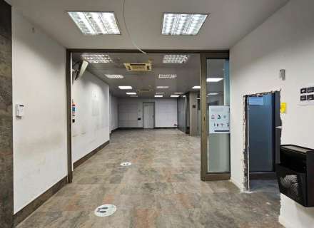 Edificio en centro ciudad de 496m2 en 3 plantas c/. Nou de Figueres37