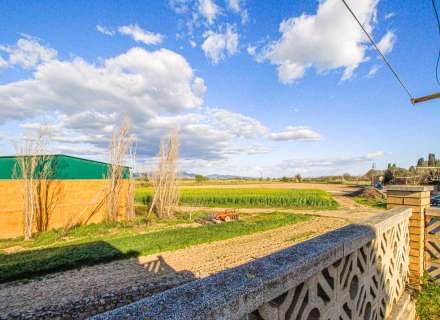 Casa cantonera amb gran terrassa i garatge a Cabanes37