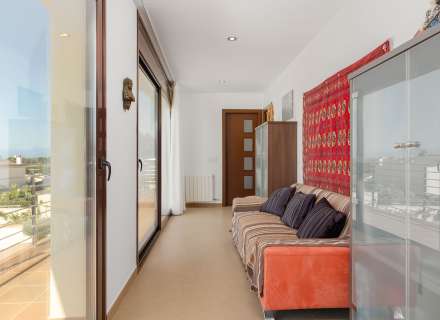 Magnifique maison moderne à Pau, située dans un quartier calme et privé de la Costa Brava.34