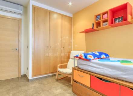 A Sta Llogaia privacitat, llum natural, espai a l’aire lliure... 396 m2 útils més 400 m2 de terreny 100% edificable.13