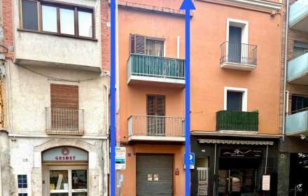 Edifici cèntric en venda a figueres.