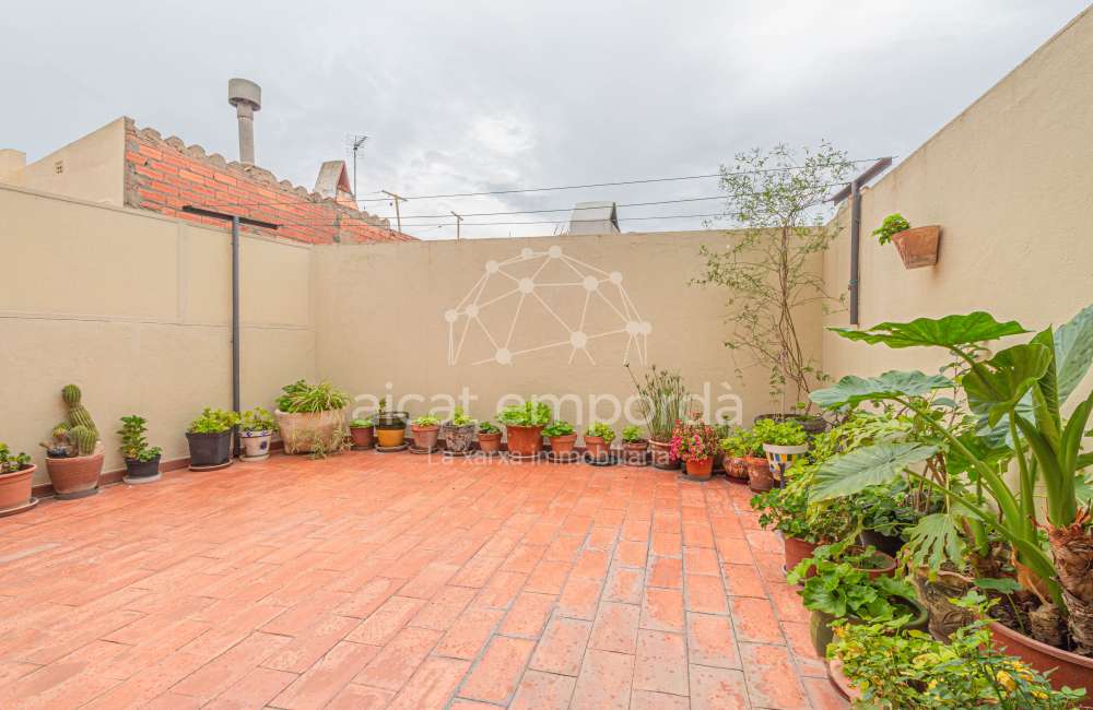 Estàs buscant una casa a Vilafant?19