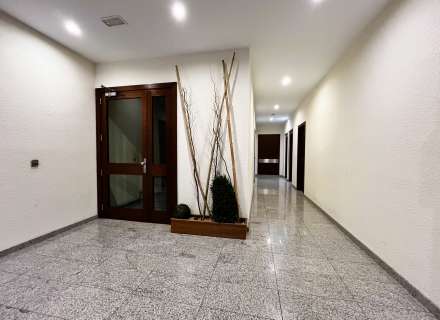 Pis ampli i lluminós al cor de la ciutat.28