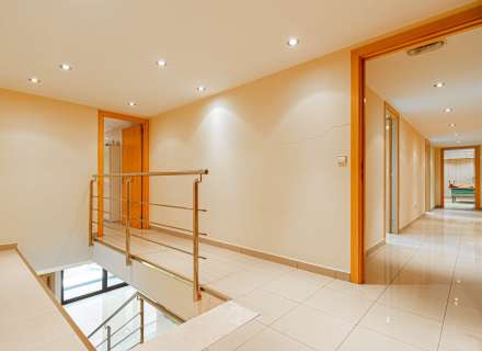 Local en planta baixa a Figueres.11