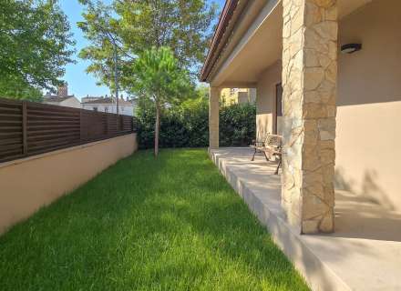 Casa amb jardí a Sant Pere Pescador.29