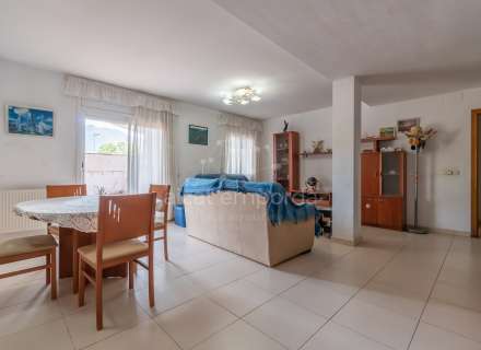 Casa de 4 habitacions a Roses amb gran terrassa1