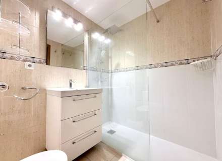 Piso en Venta en el Centro de Figueres: Comodidad y Estilo.20