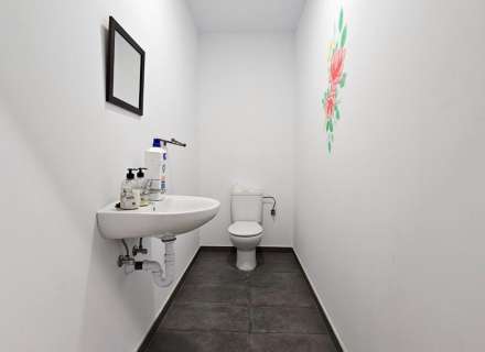 Nau de 700m2 a Hostalets de Llers10