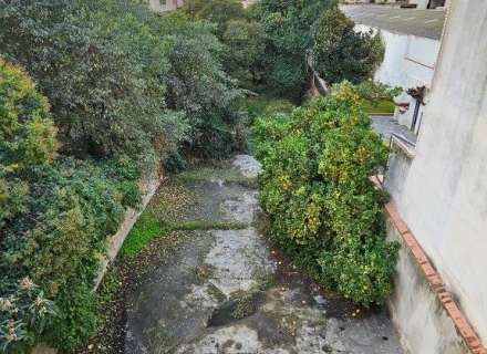 Edificio en centro ciudad de 496m2 en 3 plantas c/. Nou de Figueres28