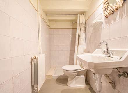 Busques una autèntica casa d’estil rústic en ple casc antic de Castelló d’Empúries?7