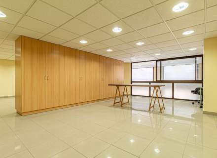 Local en planta baixa a Figueres.15