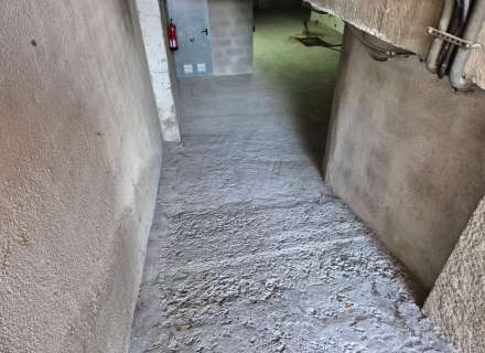 Traster a Plaça Frederic Rahola.2