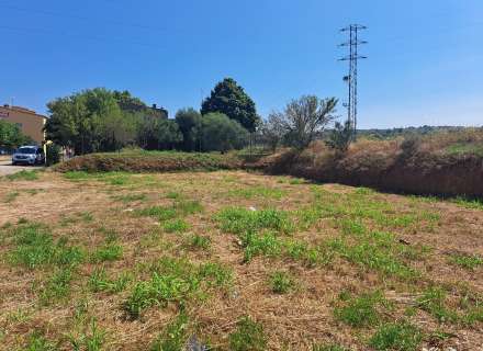 Parcela edificable en venta en Els Hostalets de Llers – 587 m²3