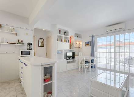 Tranquillité et vue sur la mer dans le quartier du Phare à Roses.5