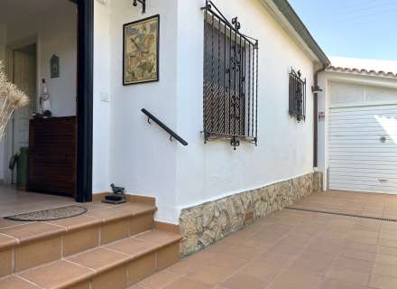 Encantadora casa de planta baja con jardín en l’Armentera16