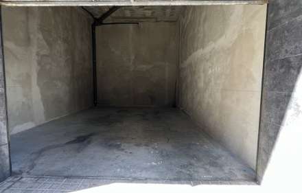Garage fermé à vendre (centre-ville de figueres)