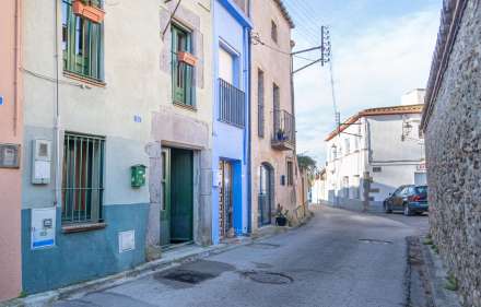 Autèntica i acollidora casa de poble a sant pere pescador.