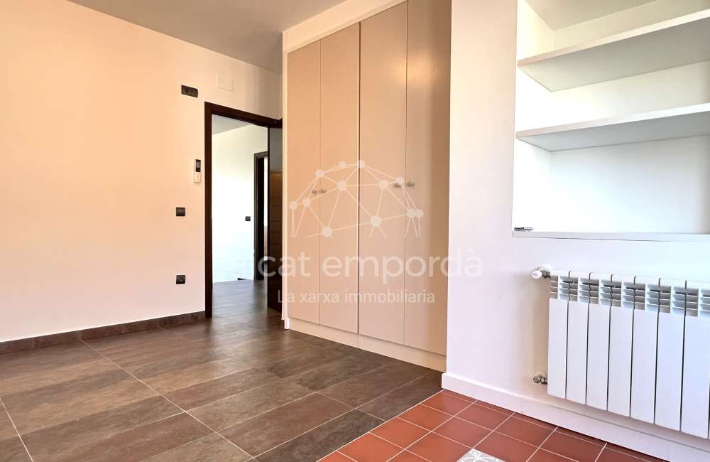 Excellente maison avec piscine privée dans un quartier très calme de Sant Pere Pescador.27