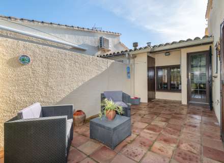 Casa amb vistes al mar a Torre Gran – Parcel·la de 580 m²10