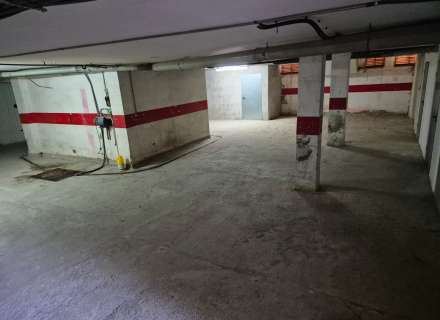 Traster a Plaça Frederic Rahola.4