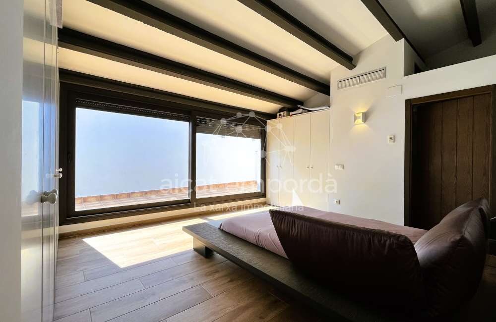 Maison moderne avec jardin et fort potentiel à Pontós.27