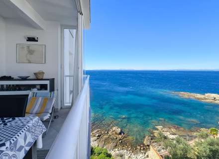 Desperta cada dia al costat del Mediterrani – Apartament amb piscina, pàrquing i vistes al mar al Far de Roses2