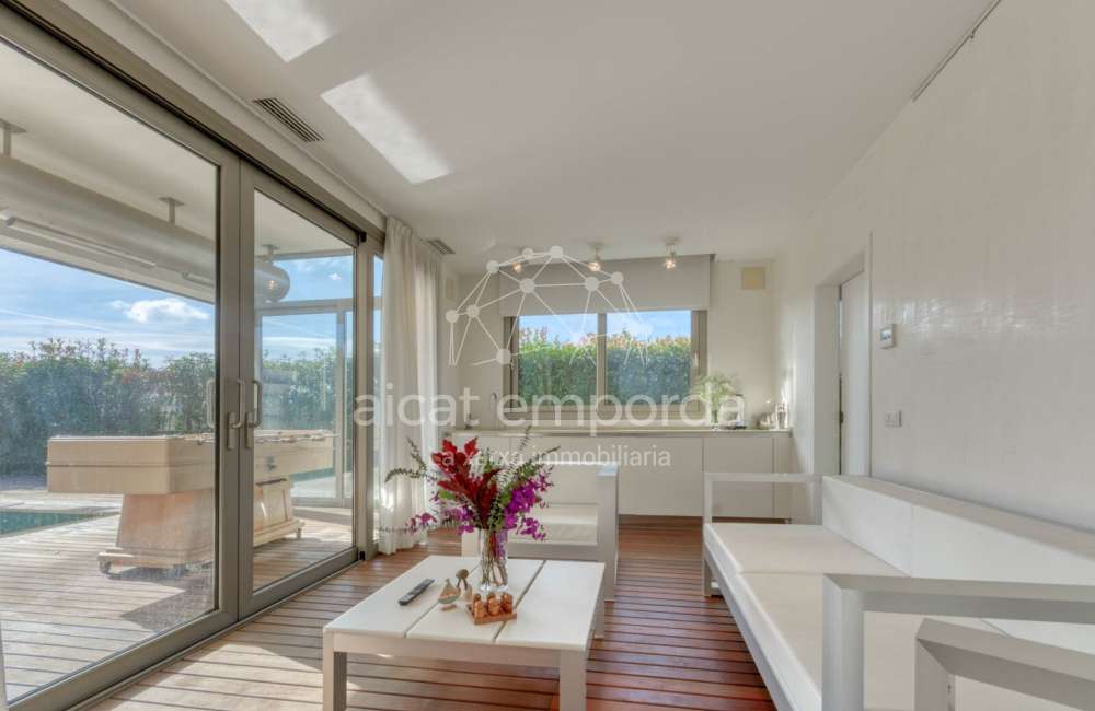 Casa de alto standing en La Jonquera: lujo entre montañas con piscina privada climatizada y vistas espectaculares70