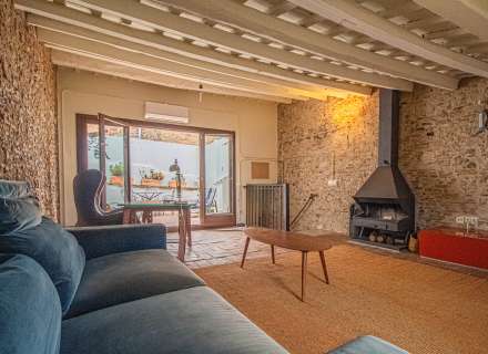 Busques una autèntica casa d’estil rústic en ple casc antic de Castelló d’Empúries?30