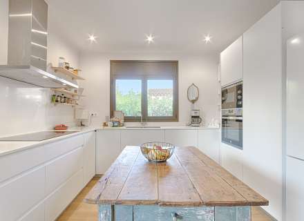 Casa amb jardí a Sant Pere Pescador.3