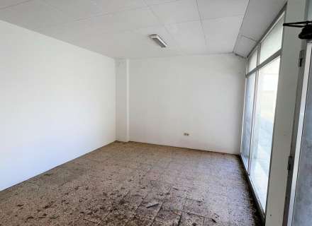 Local comercial en venda (Figueres Centre)5